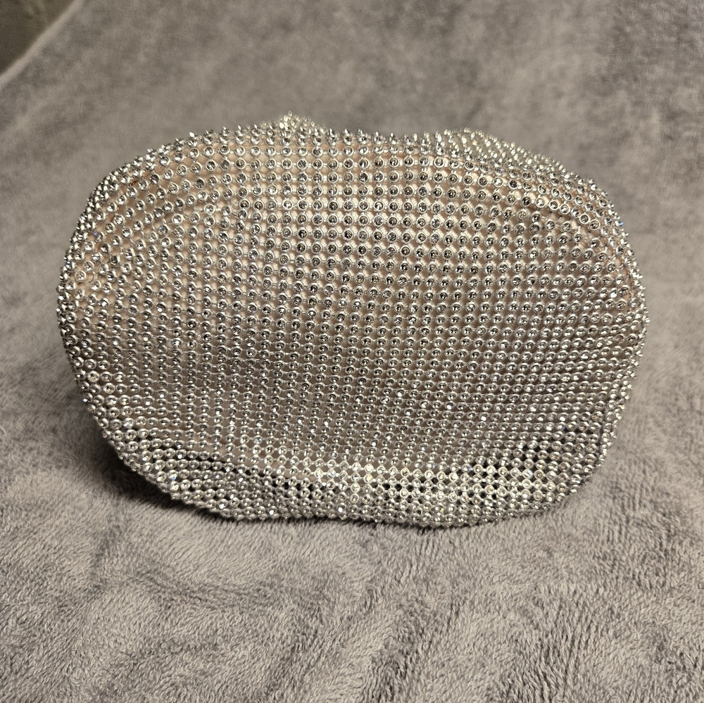 Silver Chain Drawstring Bag - Picture 4 of 7